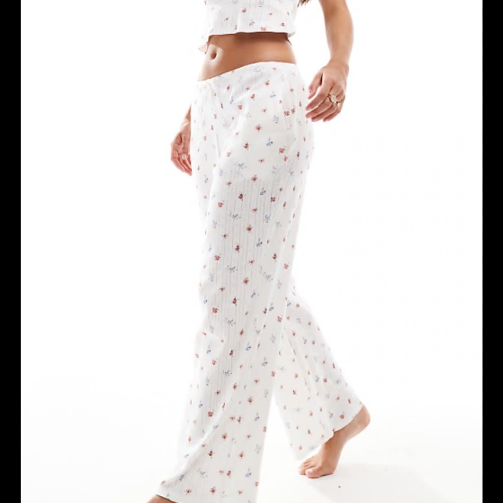 White fox Floral Print Women's Pajama pants
